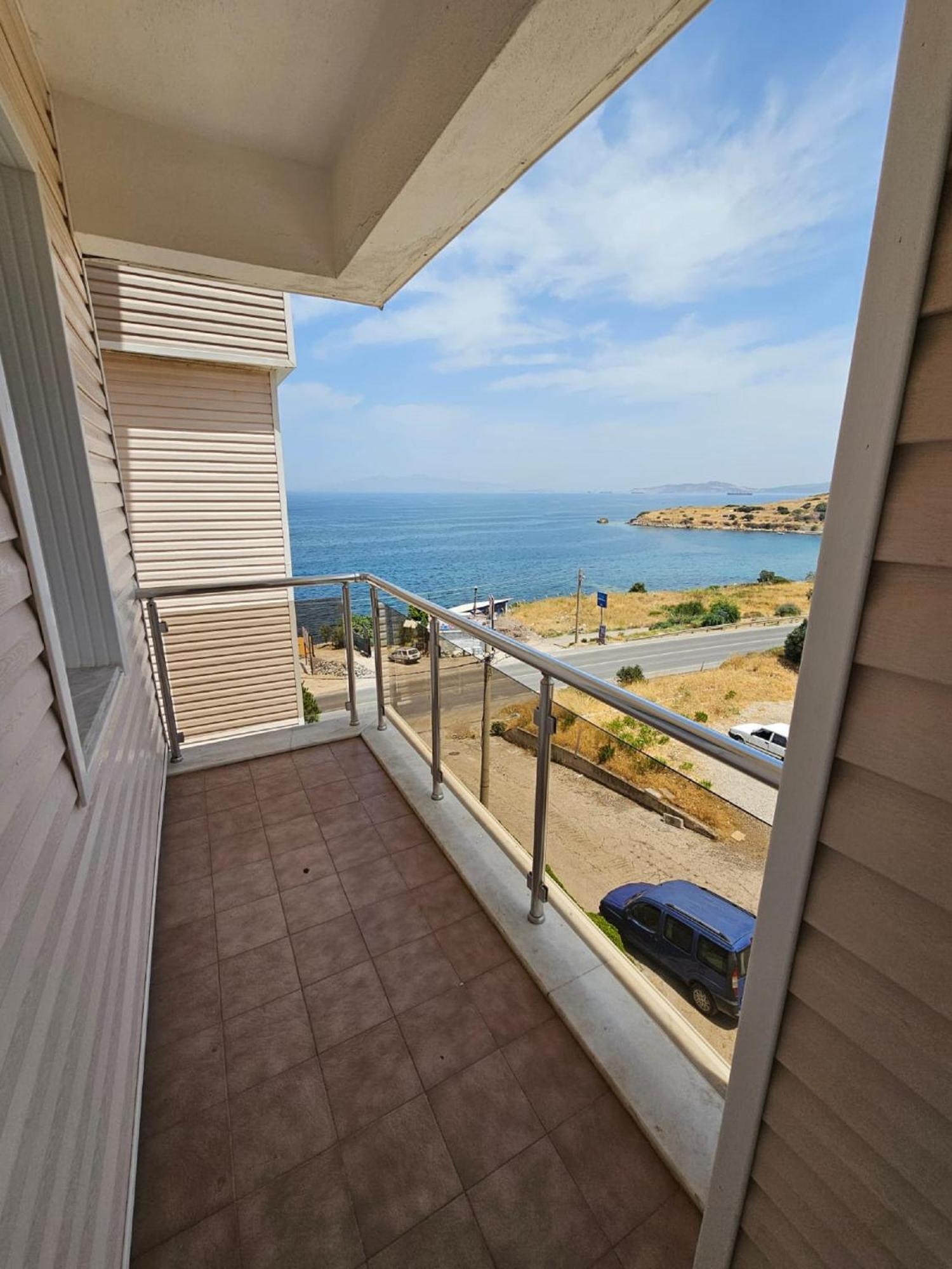Yenifoca Ersan Hotel Exterior photo